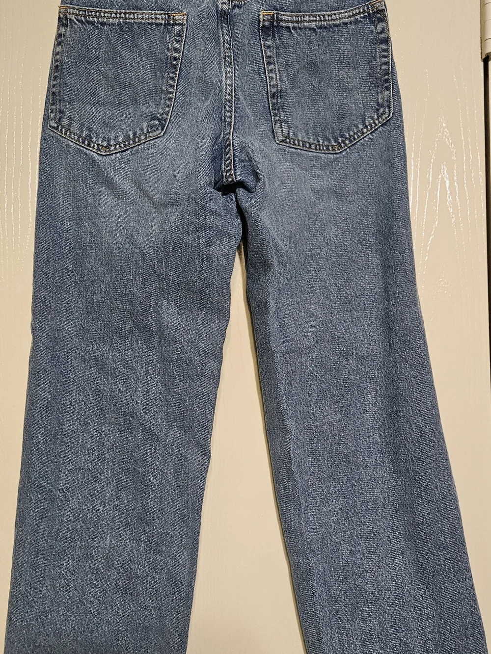 GAP Kids Straight-Leg Jeans in Medium Blue